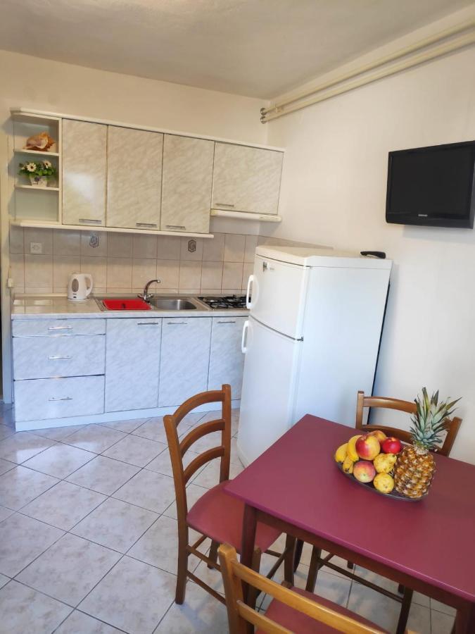 Apartman Rivana Baška Voda Buitenkant foto