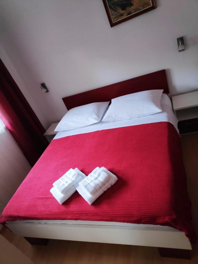 Apartman Rivana Baška Voda Buitenkant foto